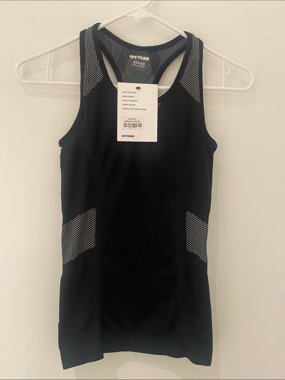NWT Ivy Park Women’s Athletic Work Out Exercise Tank Top Black And White XXS/XS